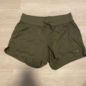 TNF Aphrodite short